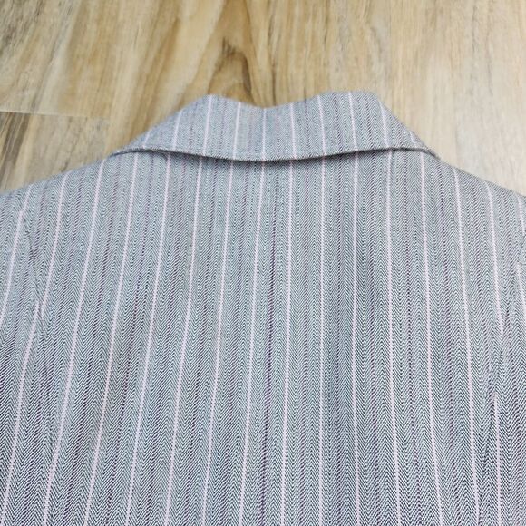 🐞Signature by Larry Levine Gray & Pink Pinstripe Blazer Size 10 - Picture 7 of 15